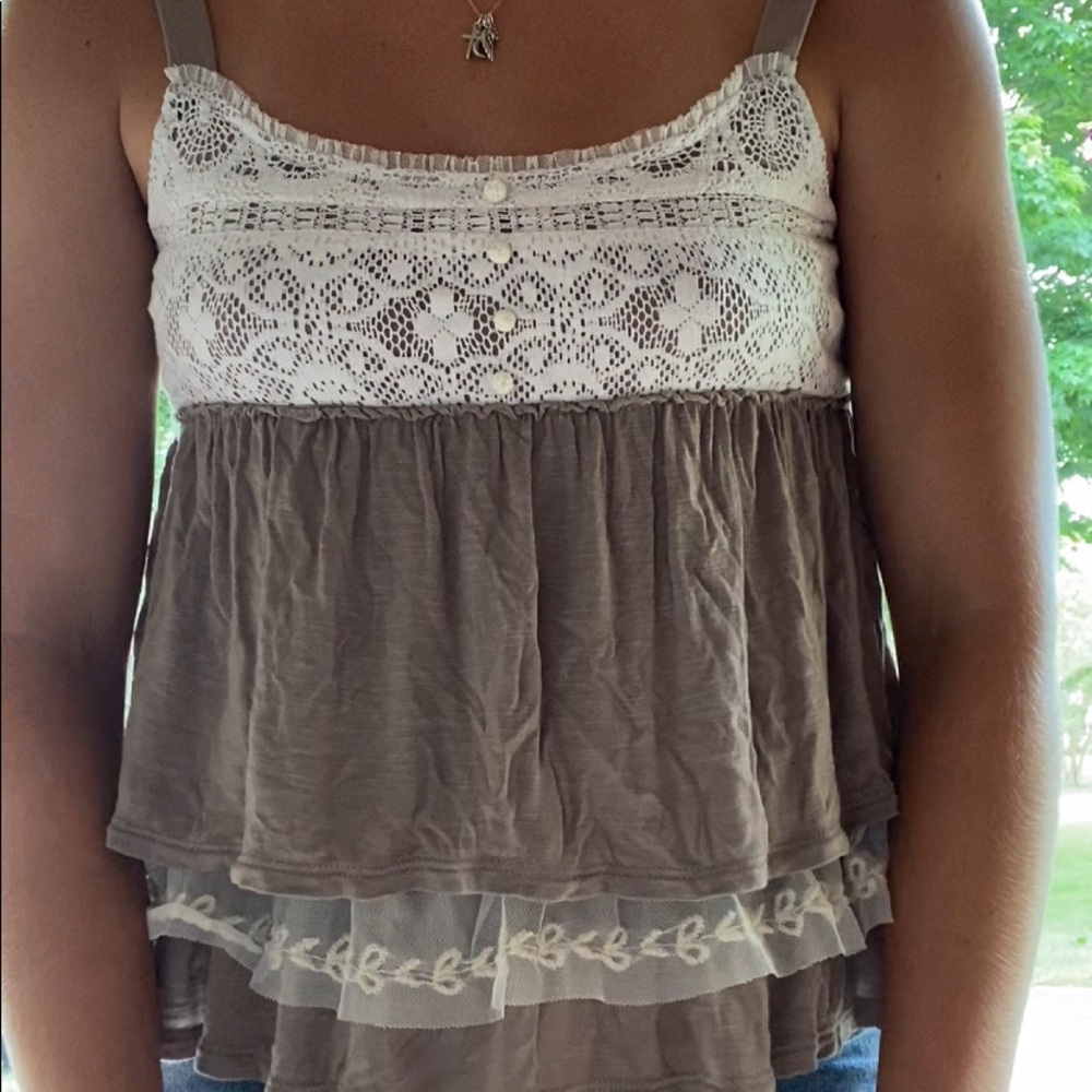 Flowy tank, light mocha color w lace details